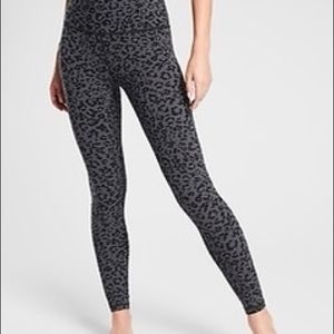 Athleta Leopard Powervita tights